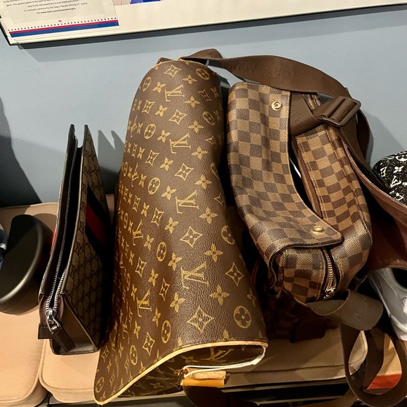 Louis Vuitton Damier Graphite Cross Chest Travel Bag. 100% authentic! - Picture 2 of 15